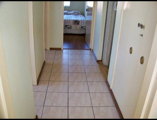 2 BEDROOM APARTMENT FOR SALE IN SUNNYSIDE